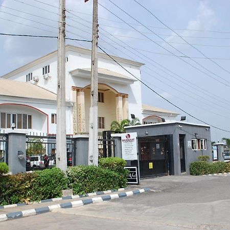 Mahogany Hotel And Suites Ibadan Buitenkant foto